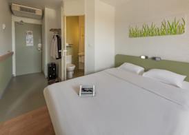 B&B HOTEL Calais Terminal Cité Europe 2 étoiles 5