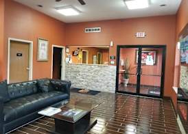 Super 8 by Wyndham Bellefontaine 4