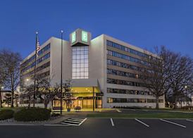 Embassy Suites by Hilton Kansas City Overland Park 2