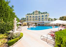 Romance Hotel and Family Suites 2