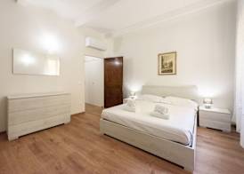 Uffizi 3 bedrooms by Mmega 3