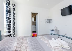 Guest House Nikolina 2