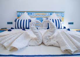 CASA BLUE PEARL 4