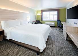 Holiday Inn Express & Suites WATSONVILLE by IHG 3