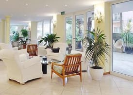 Hotel B&B Montecarlo 4