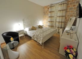 Luxury Rooms Nirvana 5
