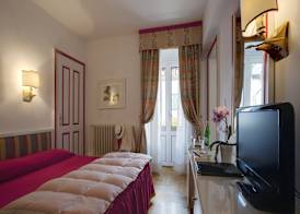 Hotel De La Poste 4