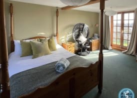 The White Horse Inn 3