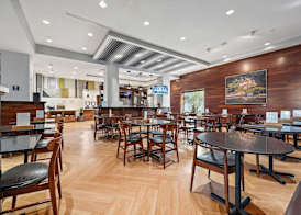 Four Points by Sheraton Jacksonville Baymeadows 5