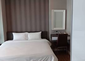 J Residence Thonglor 8 5