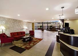 Clarion Pointe Lake Jackson - Clute 3