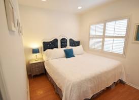 Boutique 444 5