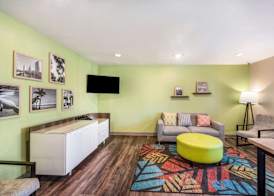 WoodSpring Suites Bradenton 5