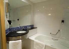 Holiday Inn Express PAMPLONA by IHG 5