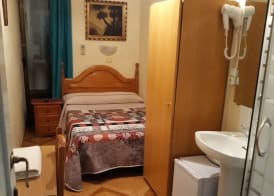 Hostal Fuentesol 5