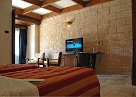 UNA HOTELS Regina Bari 2