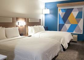 Holiday Inn Express & Suites DALLAS SOUTHWEST-CEDAR HILL by IHG 5
