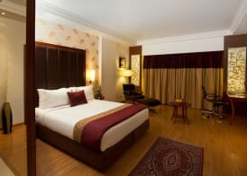 The Grand Magrath Hotel 4