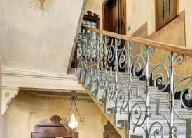 Art House Apartments by Adrez 2