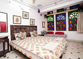 Nukkad Guest House Near Lake Pichola 5