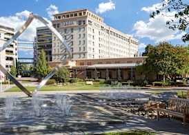 Juniper Hotel Cupertino, Curio Collection by Hilton 3