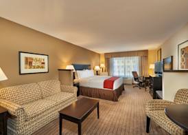 Holiday Inn Express & Suites EL PASO AIRPORT by IHG 3