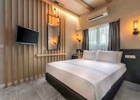 Isola 12 Hotel 4