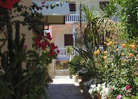 Angelica Studios and Apartments 3