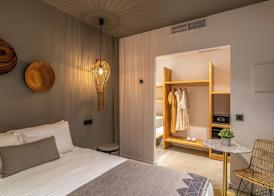 Lemon Suites Santorini 5