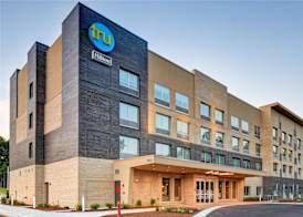 Tru By Hilton Raleigh Durham Airport 5