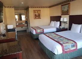 Travelodge by Wyndham Costa Mesa Newport Beach Hacienda 2