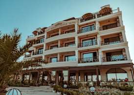 Sunny Castle Hotel - All Inclusive, Beach and Free parking 2