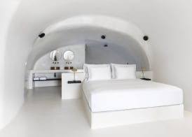 Abyss Santorini 4