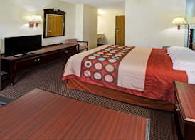 Super 8 by Wyndham Heath/Newark 5