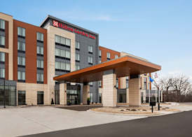 Hilton Garden Inn Milwaukee Brookfield Conference Center 5