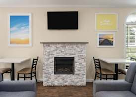 Days Inn by Wyndham Canton 4