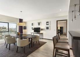 Ramada by Wyndham Pitesti 3
