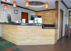 Quality Inn Coralville - Iowa River Landing 3