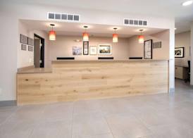 Country Inn & Suites by Radisson, Stone Mountain, GA 4