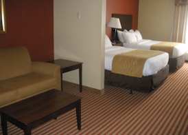Comfort Inn & Suites 4