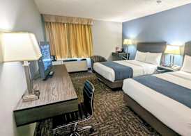 Crestwood Hotel 5