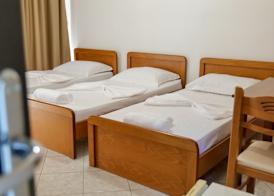Hotel Emblem 2