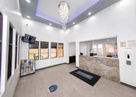 Travelodge Inn & Suites by Wyndham West Covina 2