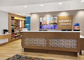 Hampton Inn & Suites Syracuse North Airport Area 5
