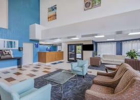 Days Inn & Suites by Wyndham Savannah Midtown 3