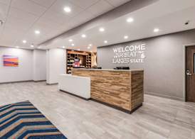 Hampton Inn & Suites Benton Harbor, MI 4