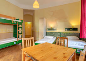 Hostel Mondpalast 5
