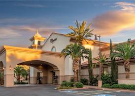 DoubleTree by Hilton Phoenix - Gilbert 5