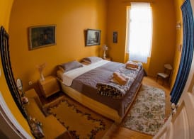 Athens Quinta 5