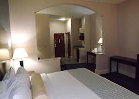 Best Western Plus Kalamazoo Suites 4